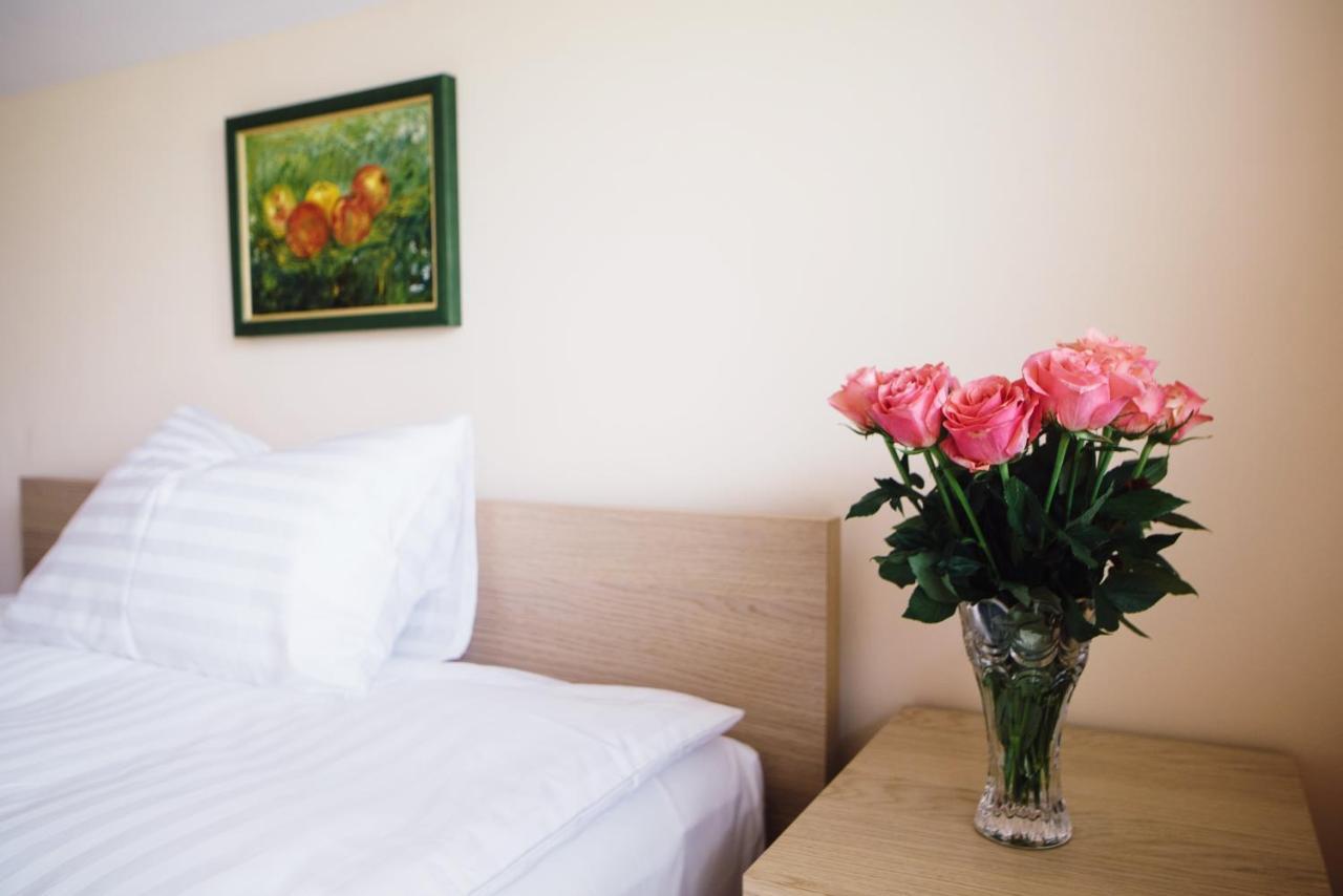 Hotel - Pension Vesta Bad Elster Ngoại thất bức ảnh